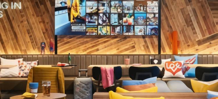 斯劳万豪Moxy酒店(Moxy Slough)图片