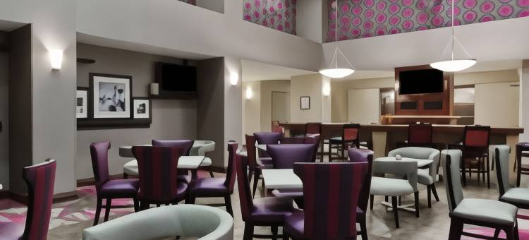 奥克兰机场阿拉梅达欢朋套房酒店(Hampton Inn & Suites Oakland Airport-Alameda)图片