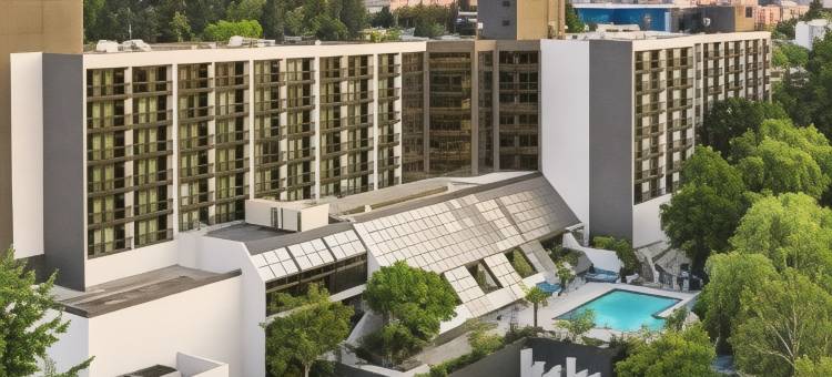 希尔顿贝尔维尤酒店(Hilton Bellevue)图片