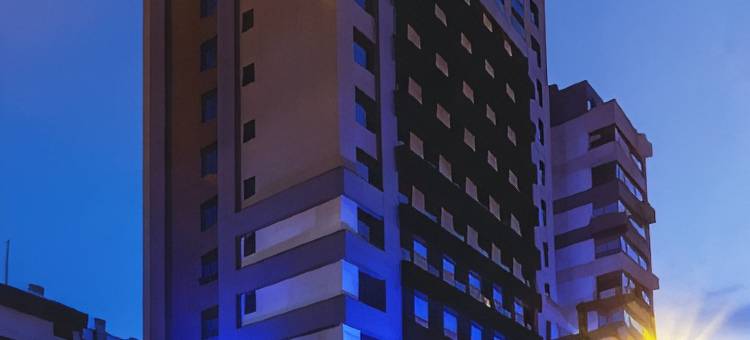 蓝树高级弗卢里亚诺波利斯旅馆(Blue Tree Premium Florianópolis)图片