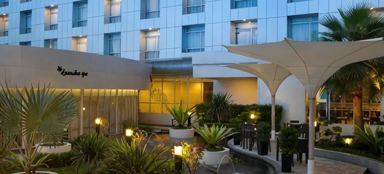 棉兰S山蒂卡首映酒店及会议(Santika Premiere Dyandra Hotel & Convention - Medan)图片