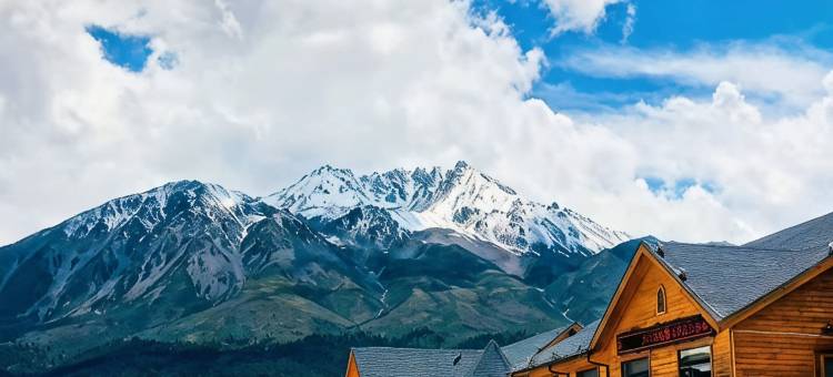 祁连卓尔山观景山庄(卓尔山景区店)图片