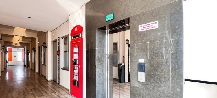 超级OYO Capital O 3905 Graha 100宾馆(Sans Vibes Hotel Syariah Graha 100 Gubeng Surabaya)图片