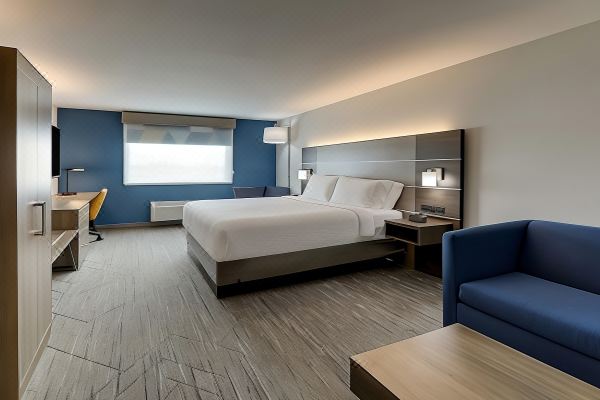 选择房间装修:2020若想要游览肯纳,肯纳 - 新奥尔良机场智选假日酒店