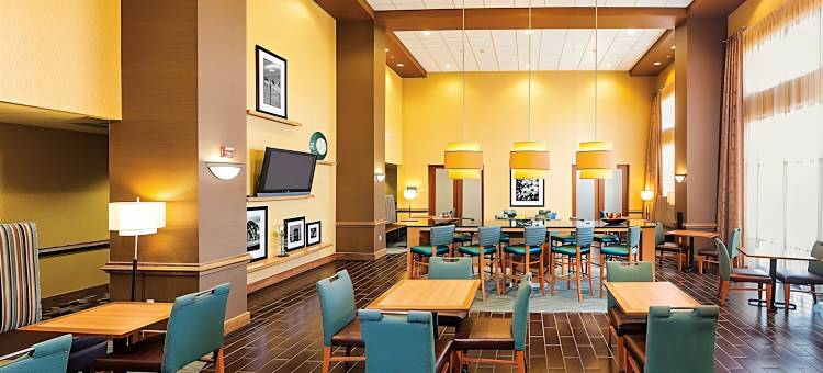 希尔顿欢朋套房酒店-切萨皮克切萨皮克广场购物中心(Hampton Inn & Suites Chesapeake-Square Mall)图片