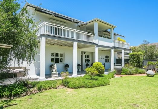 Oude Berg Guesthouse - 10 Caledon Street Hotel Overview