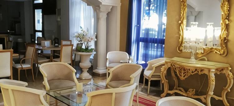 萨拉曼卡阿修斯卡梅利塔斯酒店(B&B HOTEL Salamanca Centro Artheus)图片