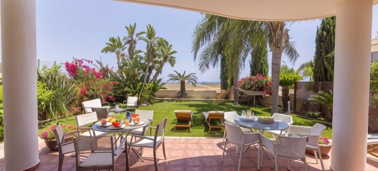 拉纳卡海滨别墅(Chelidonia Larnaca Seafront Villa)图片