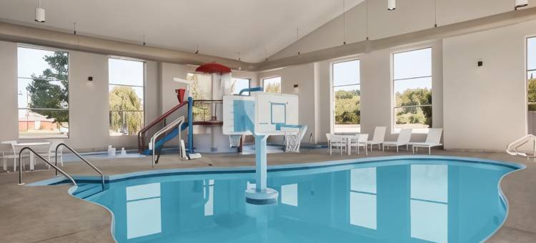 麦迪逊西南丽怡酒店(Country Inn & Suites by Radisson, Madison Southwest, WI)图片