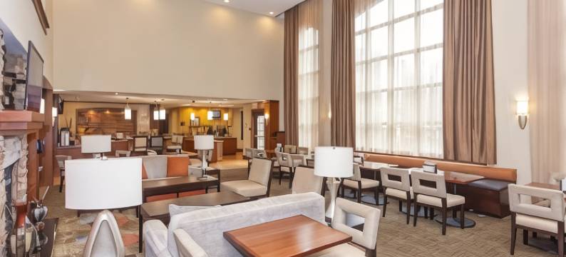 Staybridge Suites 草地滚球场 by IHG(Staybridge Suites BOWLING GREEN by IHG)图片