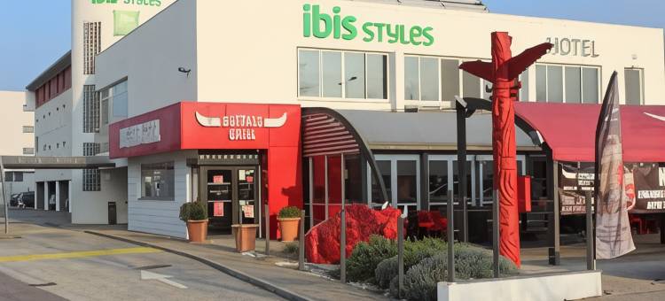 宜必思尚品克罗勒格勒诺布尔 A41 酒店(Ibis Styles Crolles Grenoble A41)图片