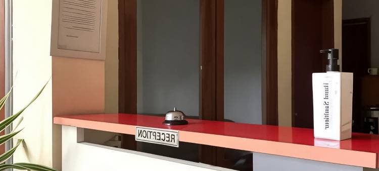 克芒广场-近力宝克芒购物中心-米特拉红门酒店(Kemang Place Near Lippo Mall Kemang Mitra RedDoorz)图片