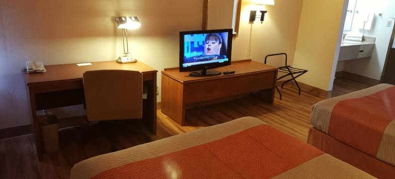 马里兰高地圣路易斯6号汽车旅馆(Motel 6 Maryland Heights, MO)图片