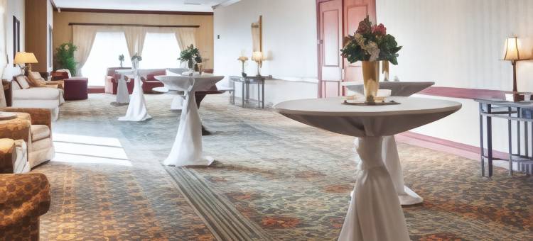 密尔沃基西北会议中心希尔顿花园酒店(Hilton Garden Inn Milwaukee Northwest Conference Center)图片