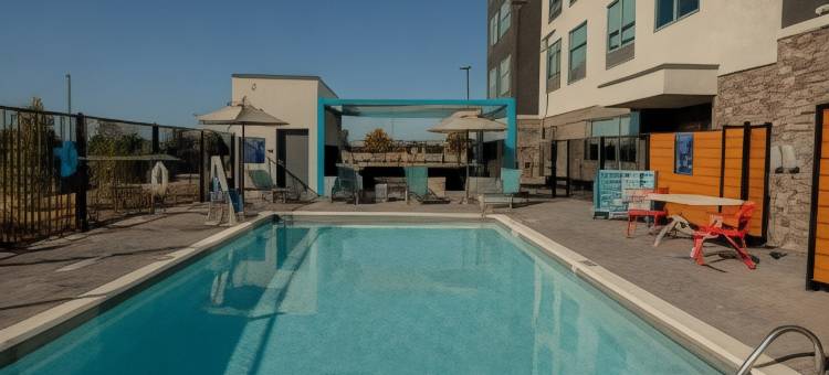 科勒尼希尔顿Tru酒店(Tru by Hilton the Colony Dallas)图片