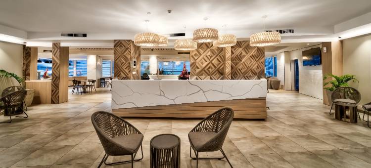 塔努阿广场酒店(Tanoa Plaza Hotel)图片