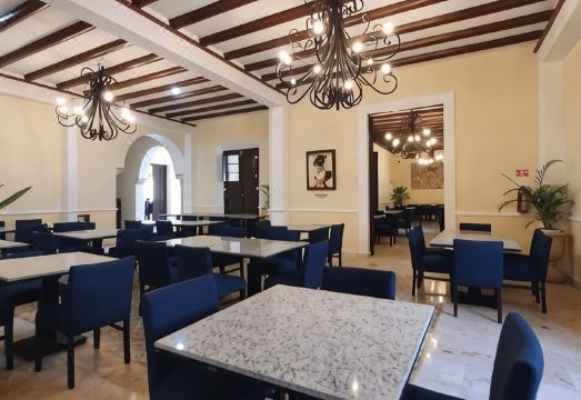 Real Hispano酒店(Real Hispano) Hotel Overview