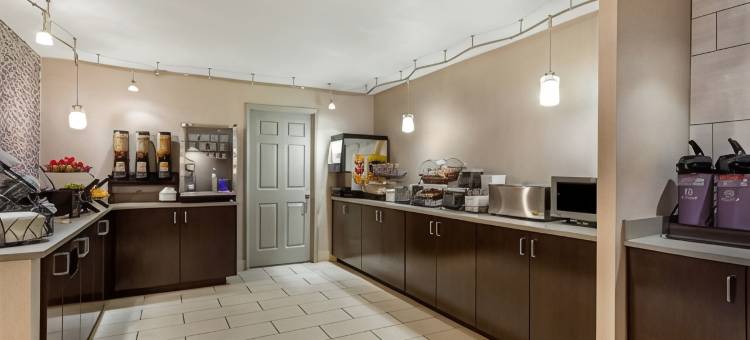 宾厄姆顿约翰逊城拉昆塔温德姆酒店(La Quinta Inn by Wyndham Binghamton - Johnson City)图片