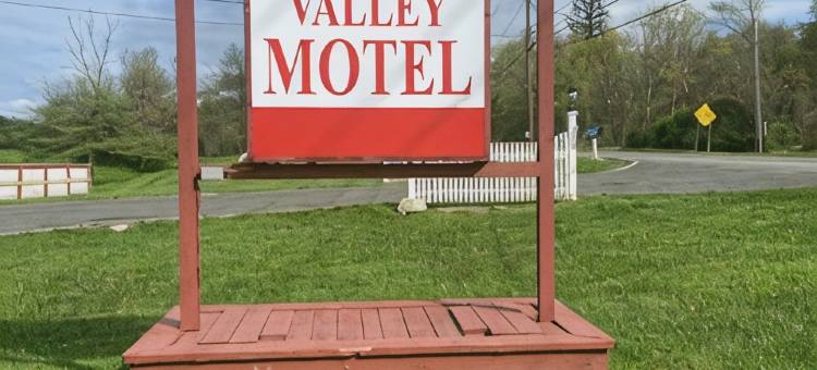 西斯托克布里奇欢乐谷汽车旅馆(Pleasant Valley Motel West Stockbridge)图片