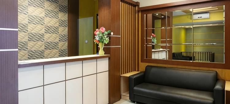红多兹酒店-近查亚普拉港(RedDoorz Near Pelabuhan Jayapura)图片