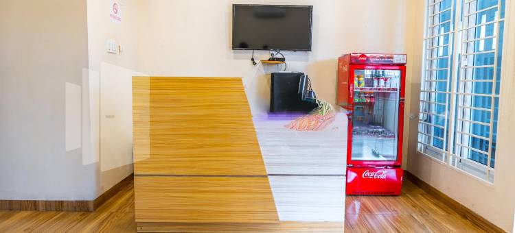 亚当马利克宾馆-靠近丽嘉ICC棉兰-米特拉红门酒店(Adam Malik Guesthouse Near Regale ICC Medan Mitra RedDoorz)图片