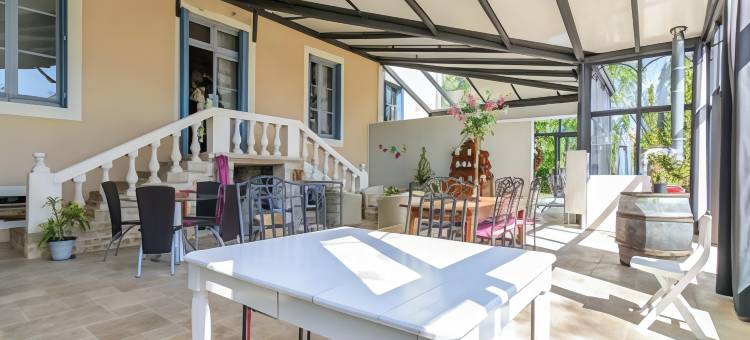 维勒讷沃城堡酒店(Château de la Villeneuve)图片