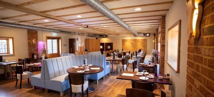 特温伯里农场酒店(Tewinbury Farm Hotel)图片