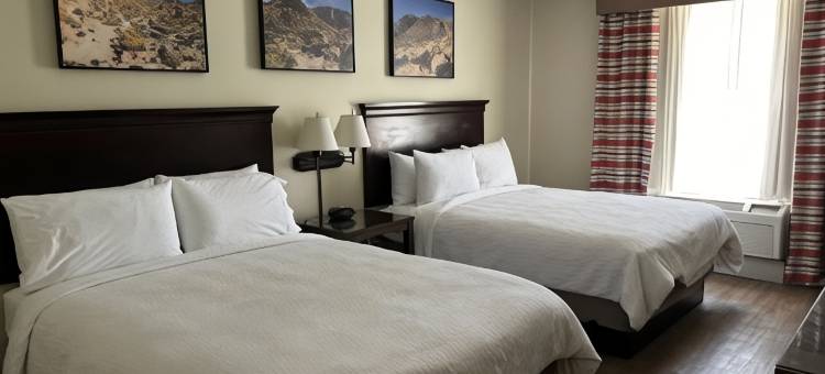 巴斯托假日酒店及套房(Holiday Inn & Suites Barstow)图片