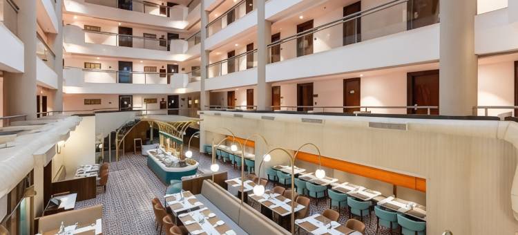 班加罗尔萨洛瓦城堡门廊酒店(Citadel Sarovar Portico Bengaluru)图片
