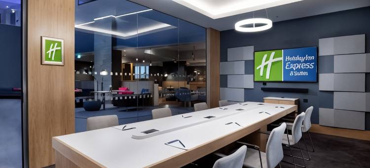 伦敦希斯罗 T4 航站智选假日酒店(Holiday Inn Express London Heathrow T4)图片