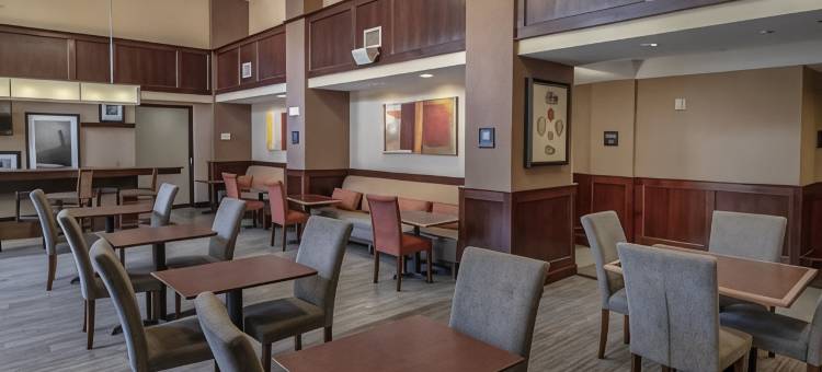 希尔顿欢朋套房酒店-诺福克机场(Hampton Inn & Suites Norfolk-Airport)图片