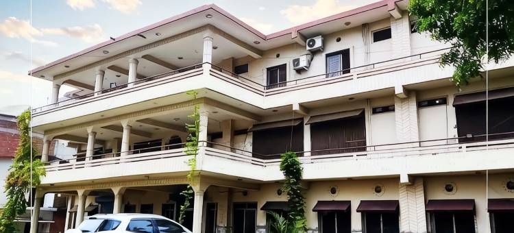 Pahuna Ghar酒店(Hotel Pahuna Ghar)图片