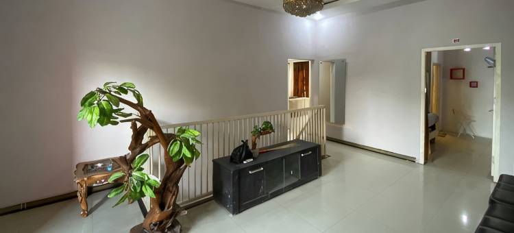 RedDoorz Near Bukit Ragas Hotel d'Ayanna Pati图片