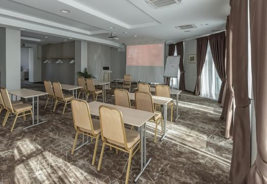 Old Mill Comfort Hotel Overview