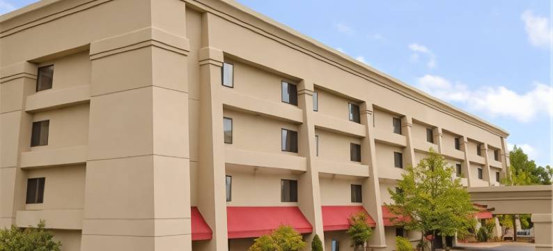 西卡拉马祖温德姆呗盟酒店(Baymont by Wyndham Kalamazoo West)图片