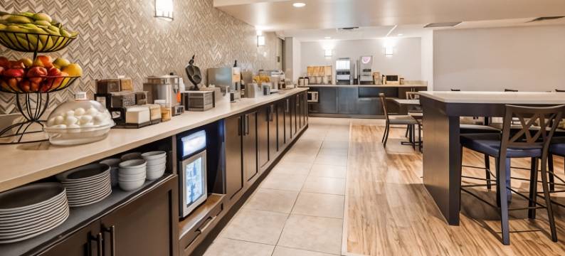 卡尔加里中心贝斯特韦斯特优质酒店(Best Western Plus Calgary Centre Inn)图片