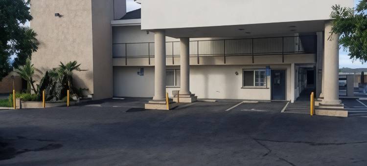 贝斯特韦斯特霍利斯特SureStay酒店(SureStay Hotel by Best Western Hollister)图片