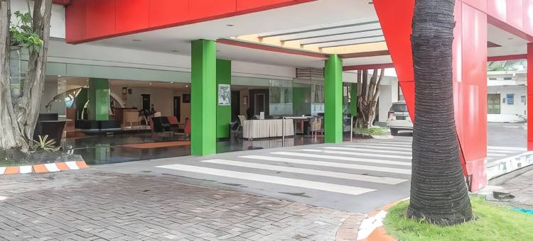 新埠头德瓦尔纳会议酒店(Dewarna Hotel and Convention Bojonegoro)图片