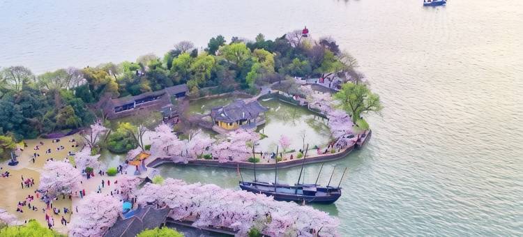 云峰精选酒店图片