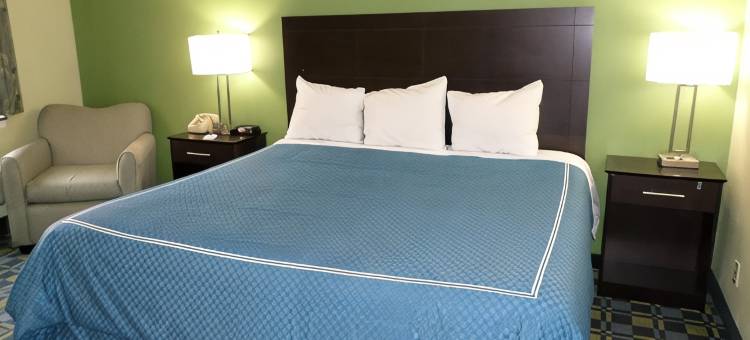 克里夫兰莱克伍德Travelodge by Wyndham酒店(Travelodge by Wyndham Cleveland Lakewood)图片