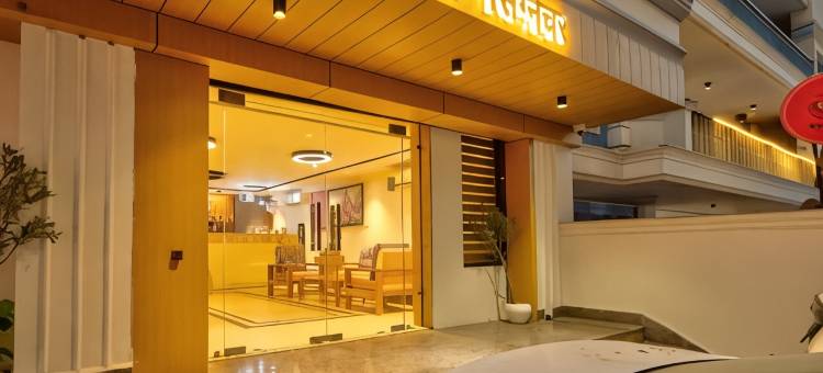Qotel Signature - 高尔夫球场路(Qotel Signature - Golf Course Road & Near Golf Course Extension Road)图片