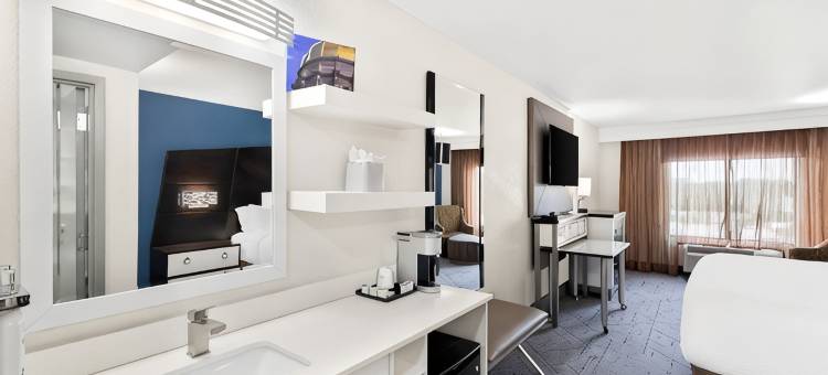 Holiday Inn Express 亚特兰大/士麦那，科布(Holiday Inn Express ATLANTA GALLERIA-BALLPARK AREA by IHG)图片