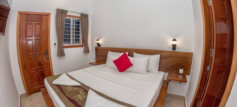 游泳池畔别墅(Poolside Villa)图片