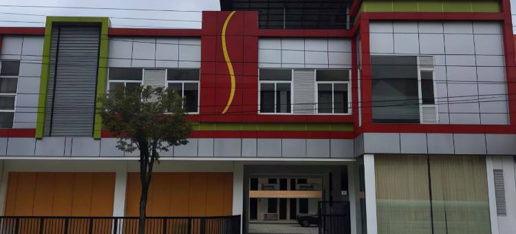红多兹酒店-阿伦阿伦沃诺索博(RedDoorz Near Alun Alun Wonosobo)图片