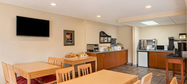 尼亚加拉瀑布附近戴斯酒店(Days Inn by Wyndham Niagara Falls Near the Falls)图片