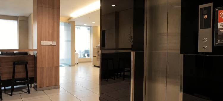 古宁安勒格林套房酒店(LeGreen Suite Kuningan)图片