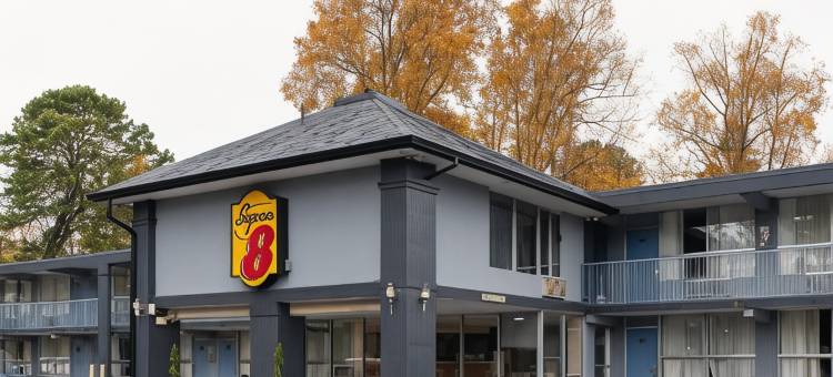 黑山速8酒店(Super 8 by Wyndham Black Mountain)图片