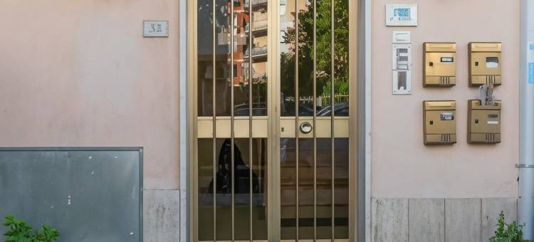 钱皮诺广场客房酒店(Plaza Rooms Ciampino)图片