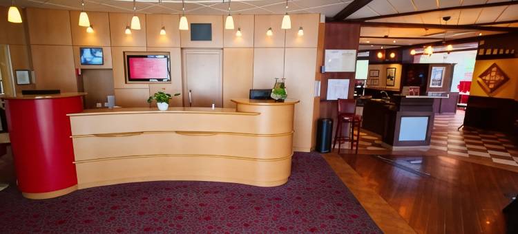 宜必思沙特尔西卢斯酒店(Ibis Chartres Ouest Lucé)图片