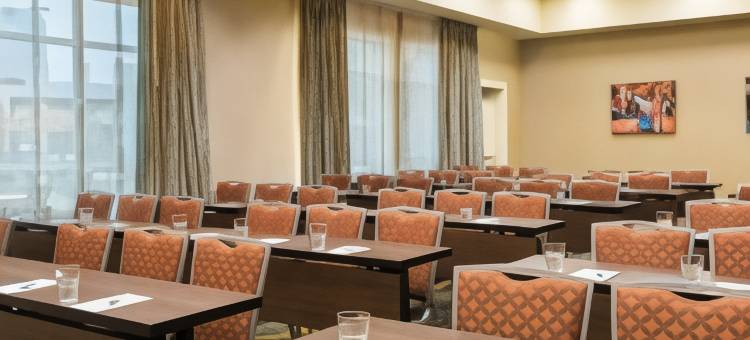 小石城市中心Homewood Suites by Hilton(Homewood Suites by Hilton Little Rock Downtown)图片